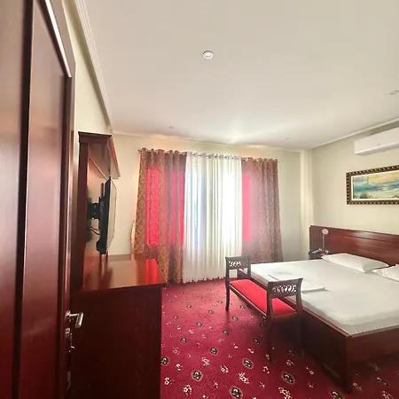 Hotel Duraku 4*