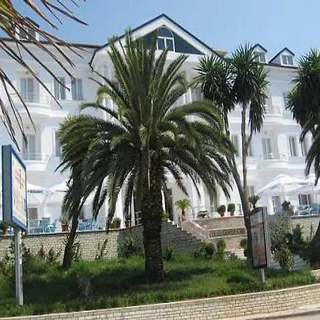 Hotel Duraku 4*