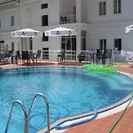 Duraku Sarandë