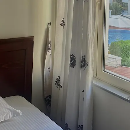 Duraku Ξενοδοχείο 4*